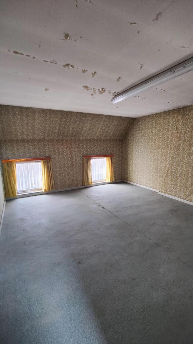 photo 9 du bien Maison de rangée avec petit jardin sur 1a 30ca