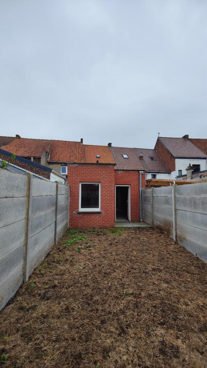 photo 14 du bien Maison de rangée avec petit jardin sur 1a 30ca