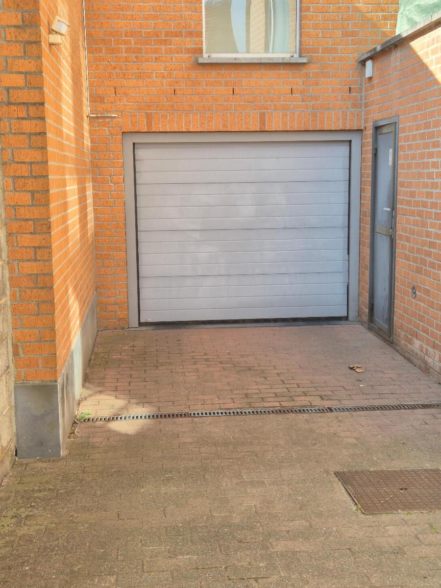photo 2 du bien Emplacement de parking ouvert