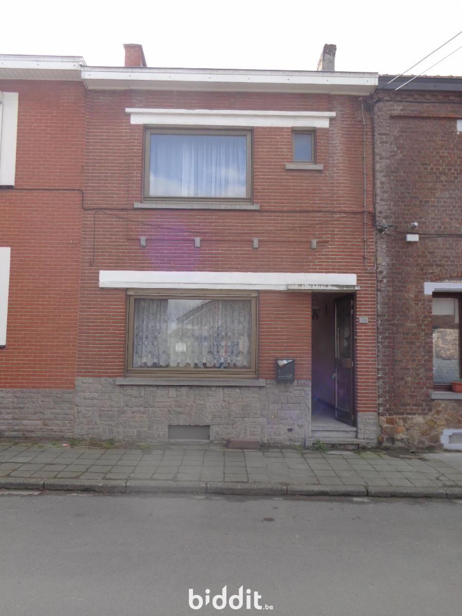 photo 2 du bien Maison 2 façades avec jardin à rénover 