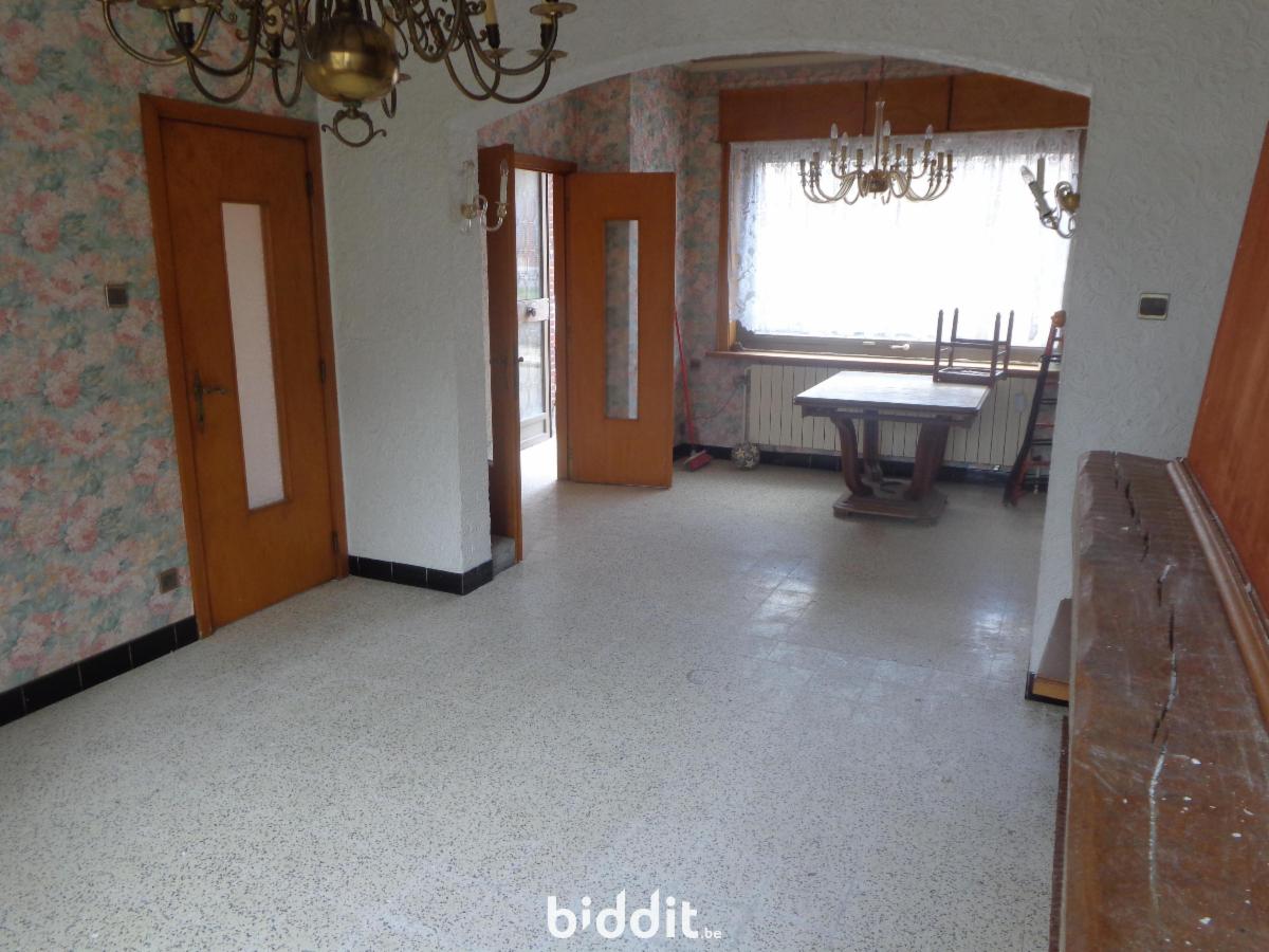 photo 6 du bien Maison 2 façades avec jardin à rénover 