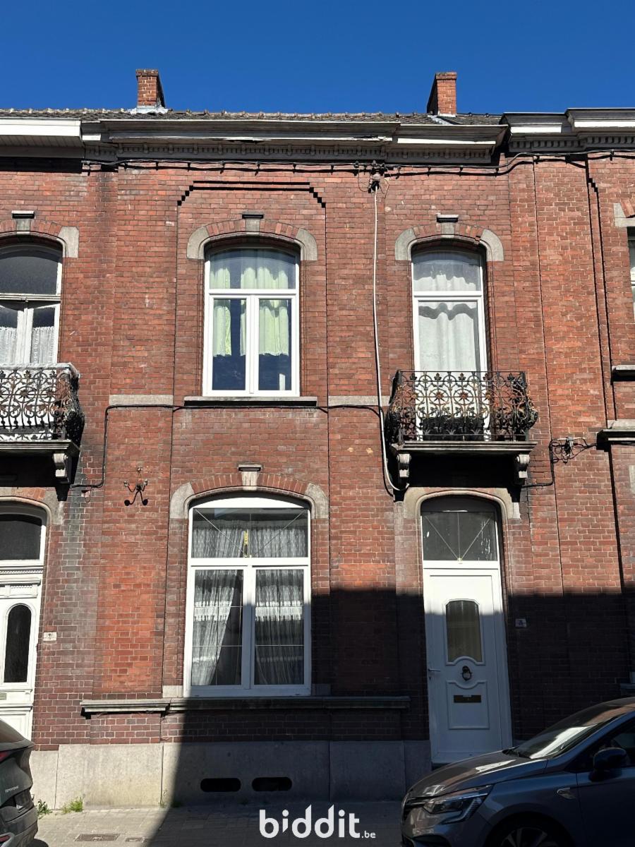 Maison enchères BIDDIT - Rue de l'Hôtel de Ville5, 7100 Haine-Saint-Pierre