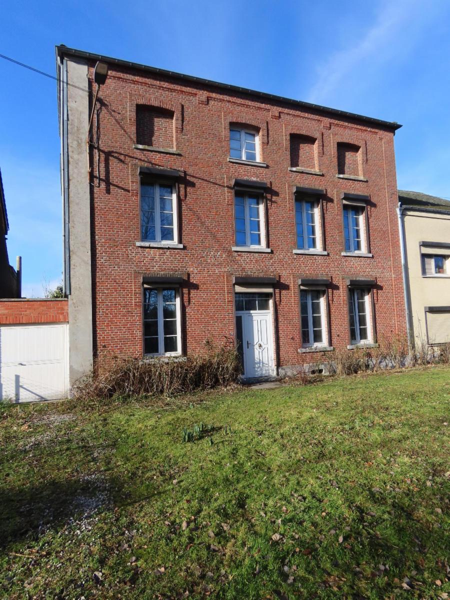 Maison à vendre - Place de la Gare12, 6500 Beaumont