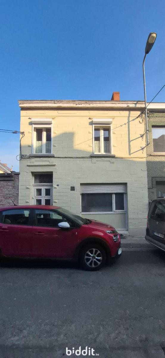 Maison enchères BIDDIT - Rue de Sars36, 7080 La Bouverie