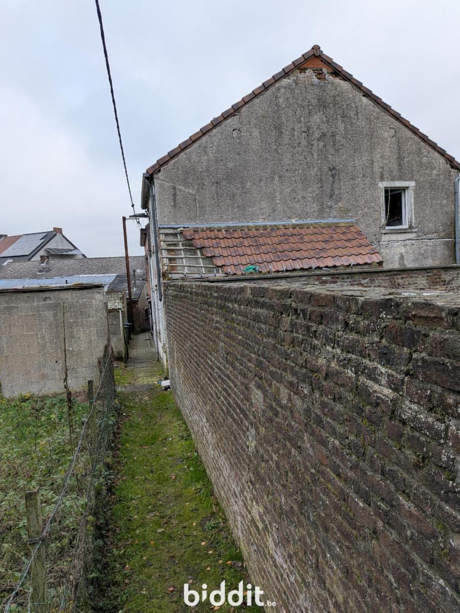 Maison enchères BIDDIT - Rue Jean Lorette78, 6230 Thiméon