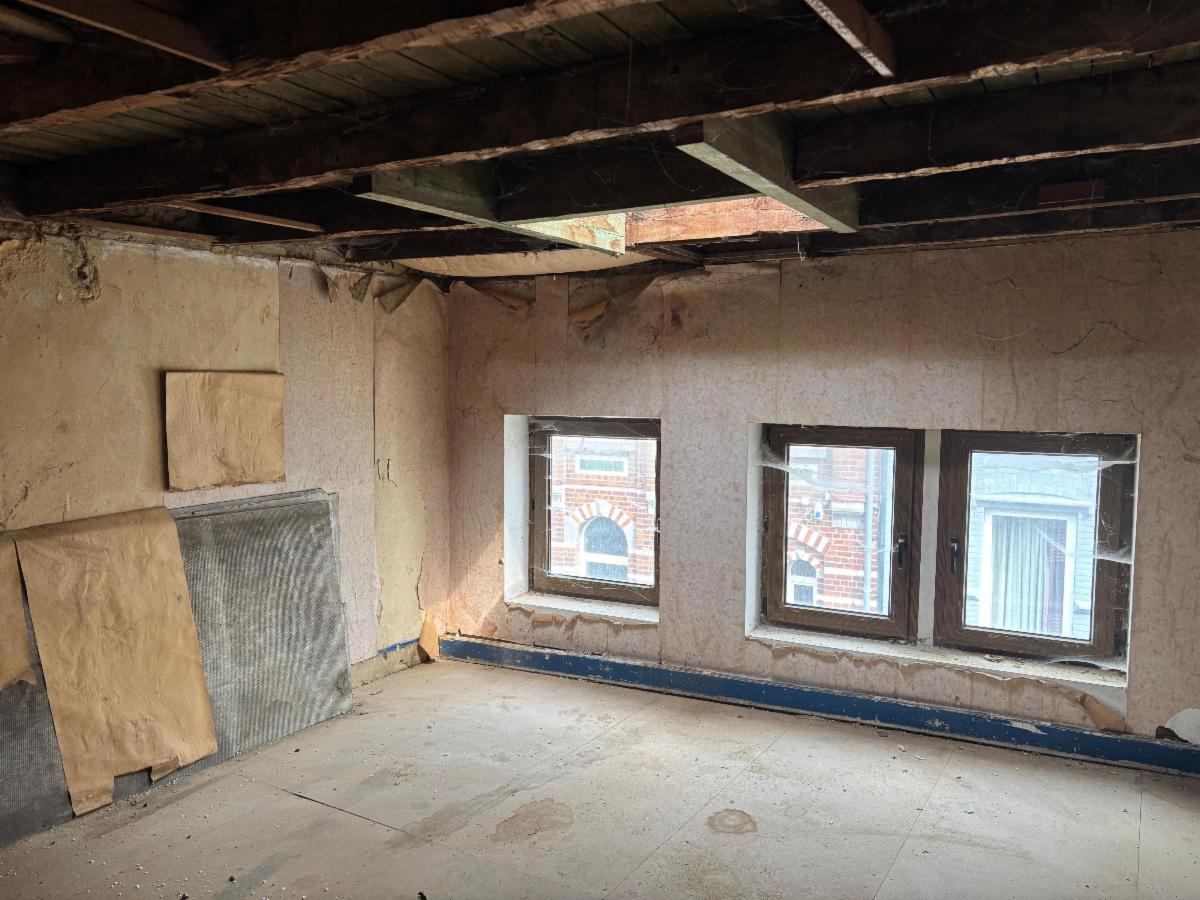 photo 7 du bien Maison 2 façades à rénover entièrement