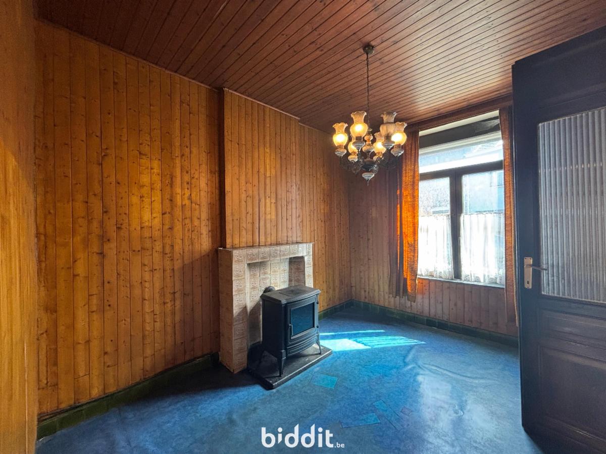 photo 4 du bien Maison d'habitation 2 façades à rénover avec jardin 