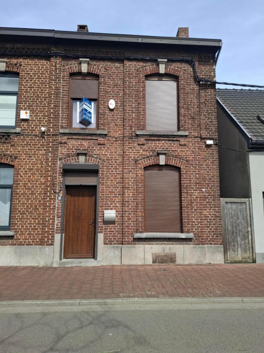Belle maison rénovée avec terrasse et jardin
