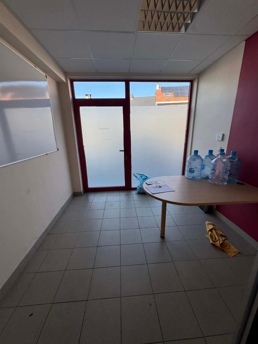 photo 8 du bien Surface commerciale prête à exploiter - Belle visibilité