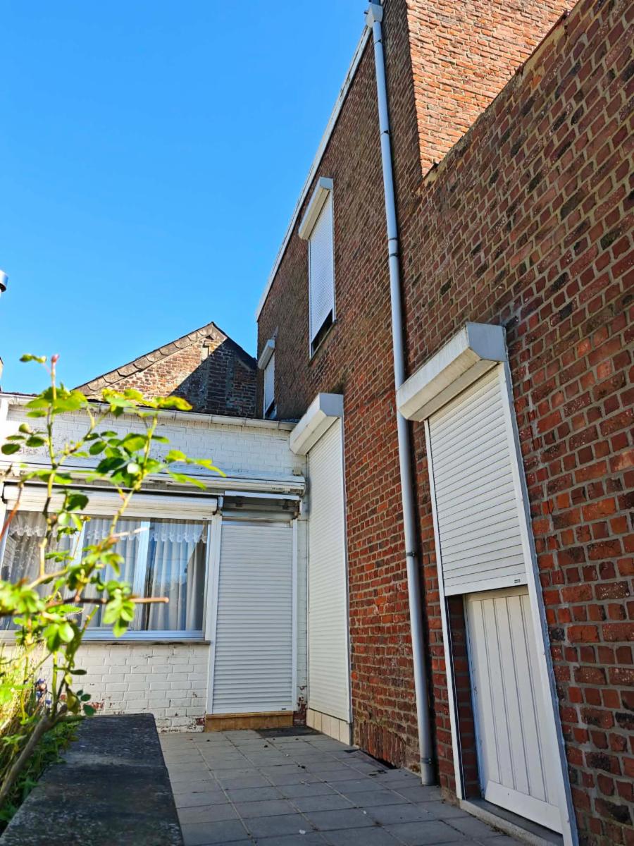 photo 6 du bien Maison 3 façades à rénover