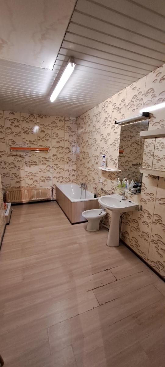 photo 6 du bien Vaste maison avec atelier de menuiserie