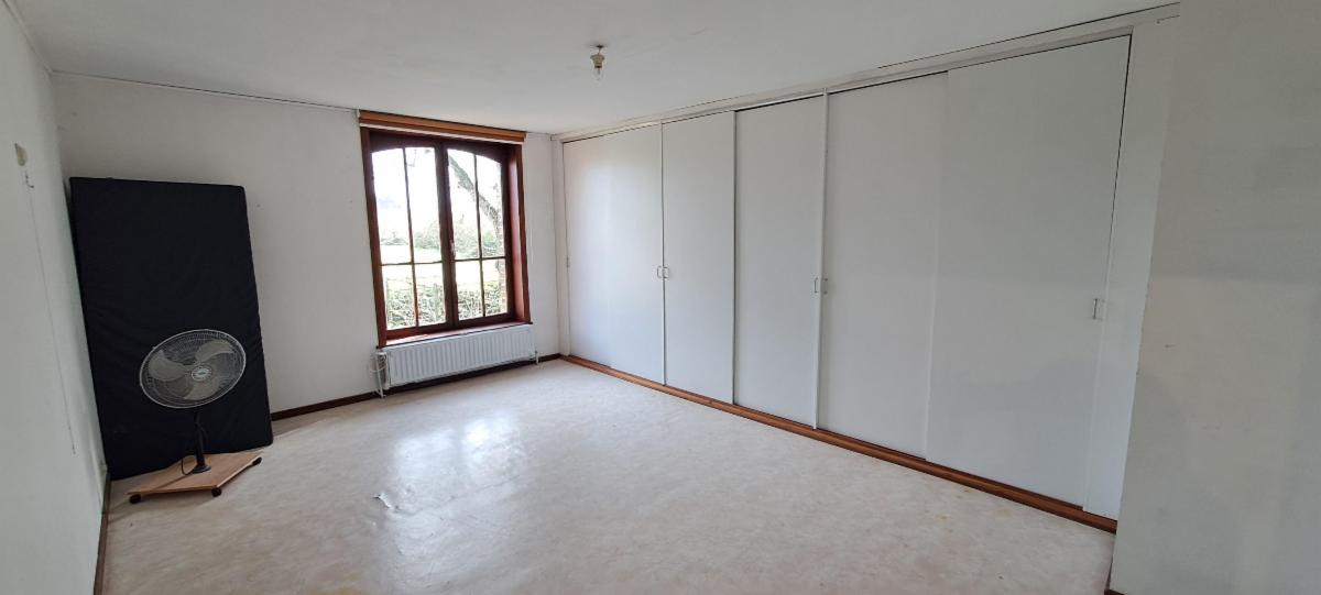 photo 9 du bien Vaste maison avec atelier de menuiserie