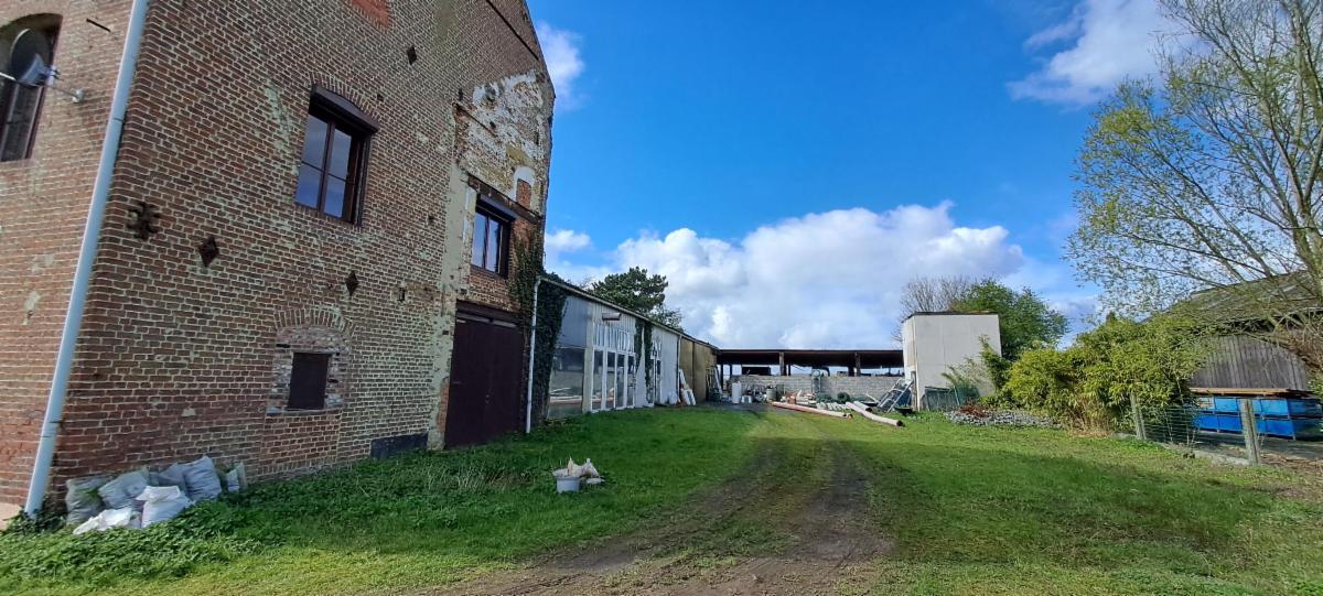 photo 10 du bien Vaste maison avec atelier de menuiserie