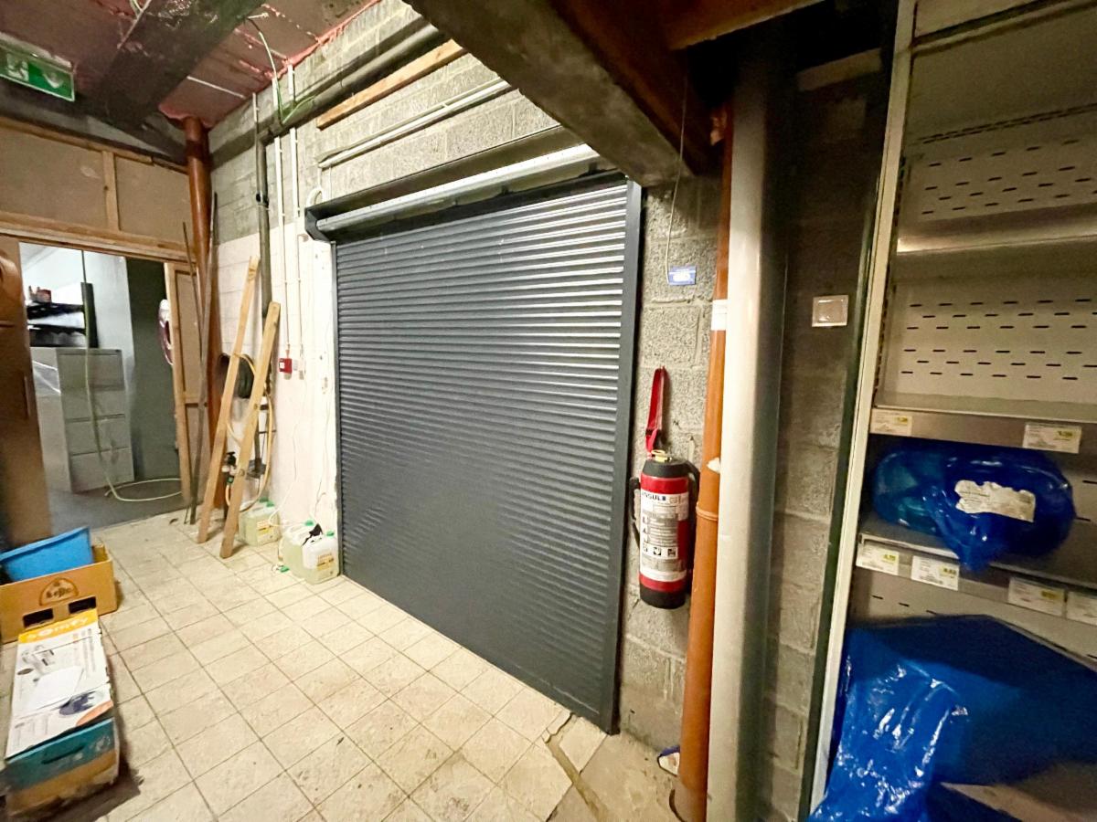 photo 7 du bien Surface commerciale à vendre