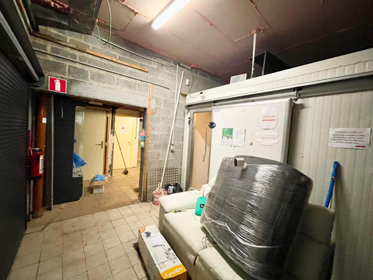 photo 9 du bien Surface commerciale à vendre