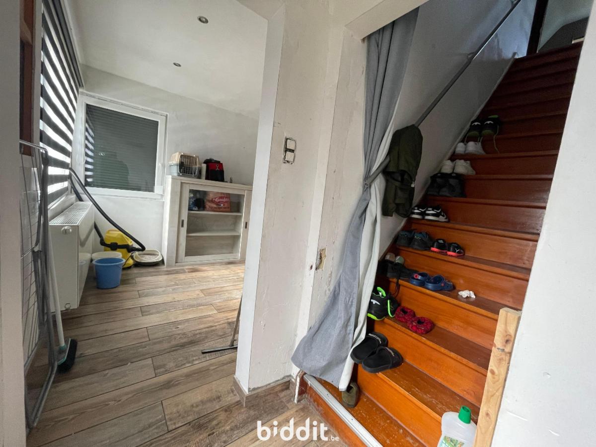 photo 2 du bien Maison 3 façades avec garage, cour et jardin