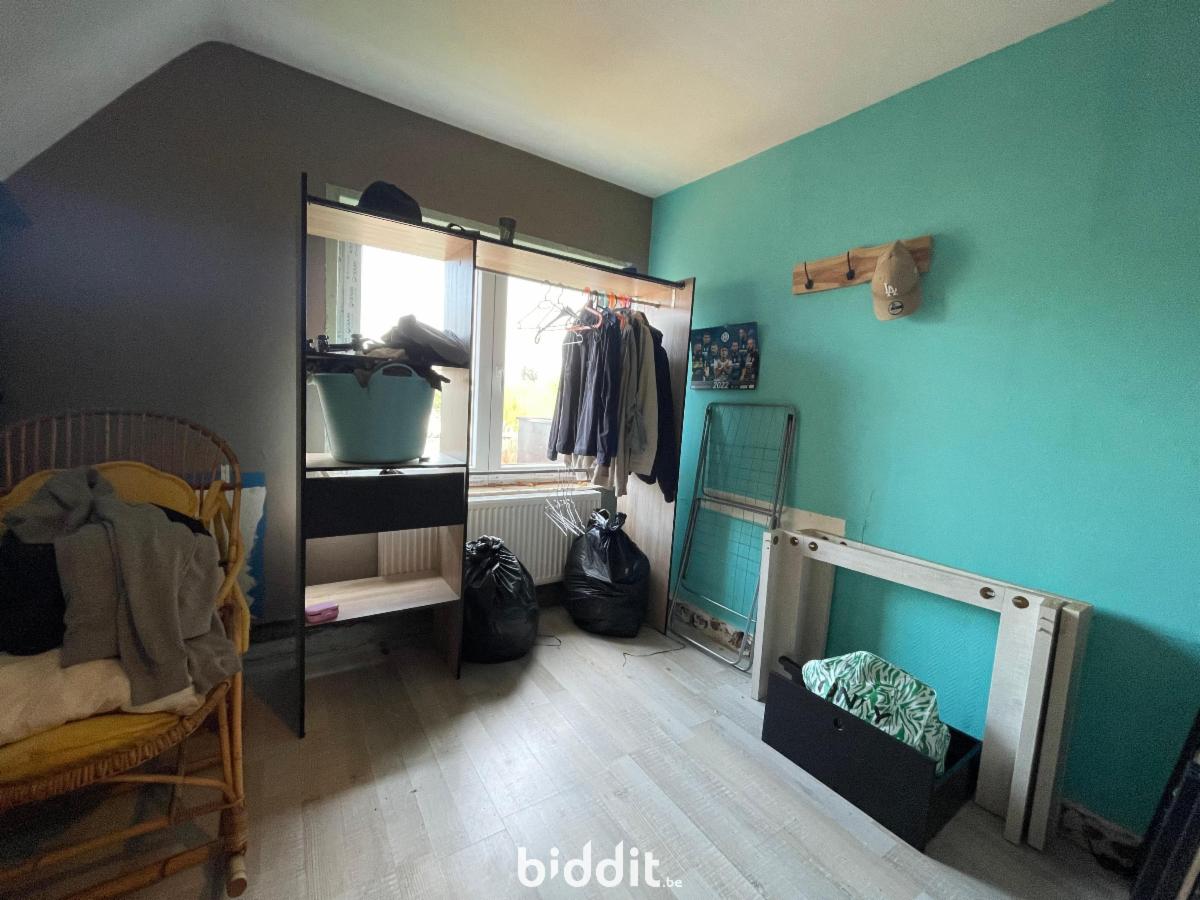 photo 8 du bien Maison 3 façades avec garage, cour et jardin