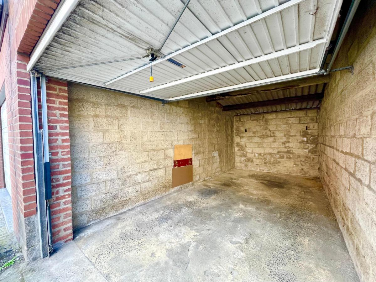 photo 6 du bien Garage fermé à front de rue