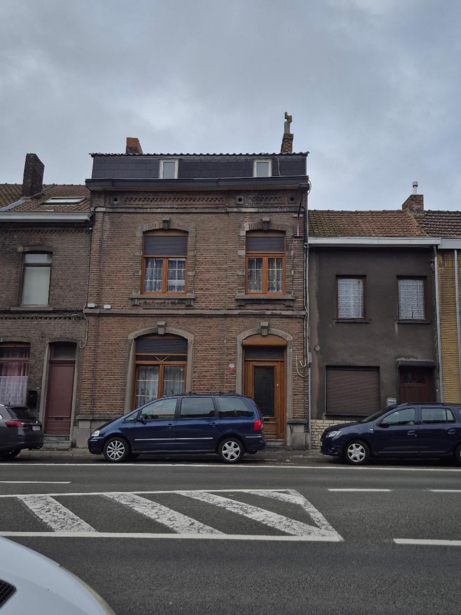 Maison d'habitation avec jardin