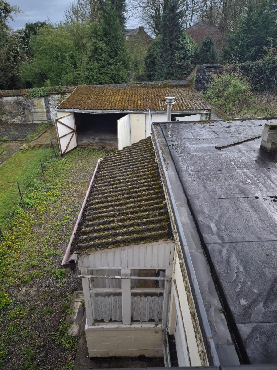 Photo 8 du bien Maison d'habitation avec dépendances et jardin