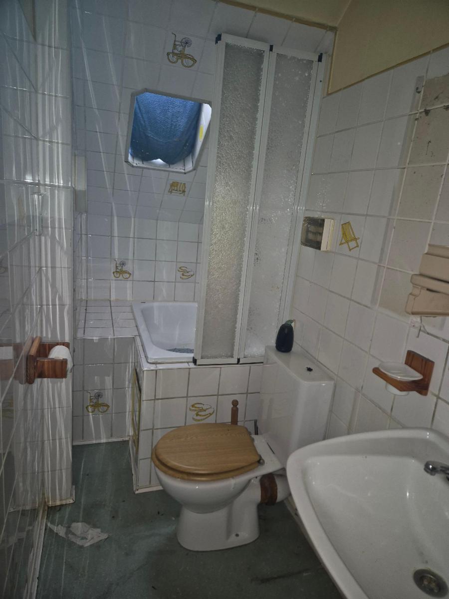 Photo 19 du bien Maison d'habitation avec dépendances et jardin