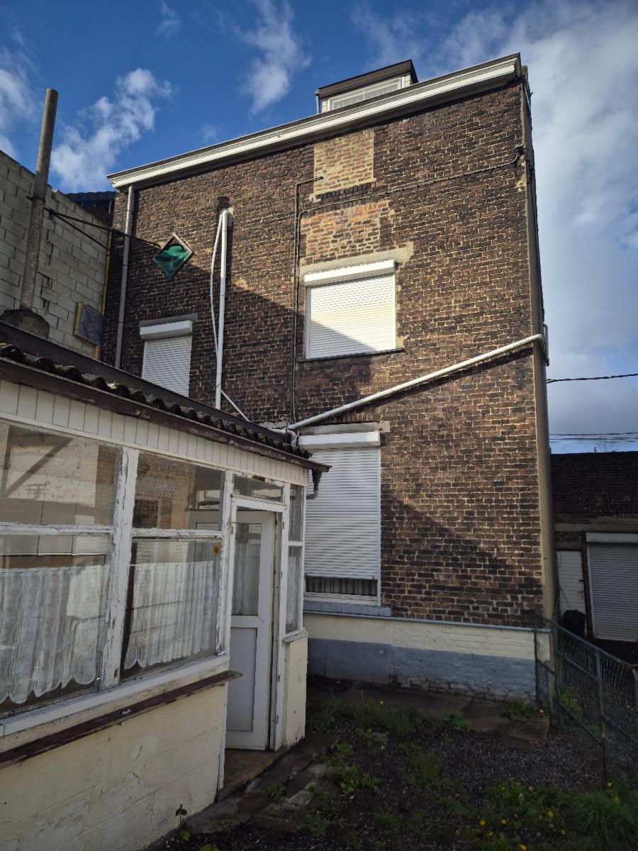 Photo 27 du bien Maison d'habitation avec dépendances et jardin