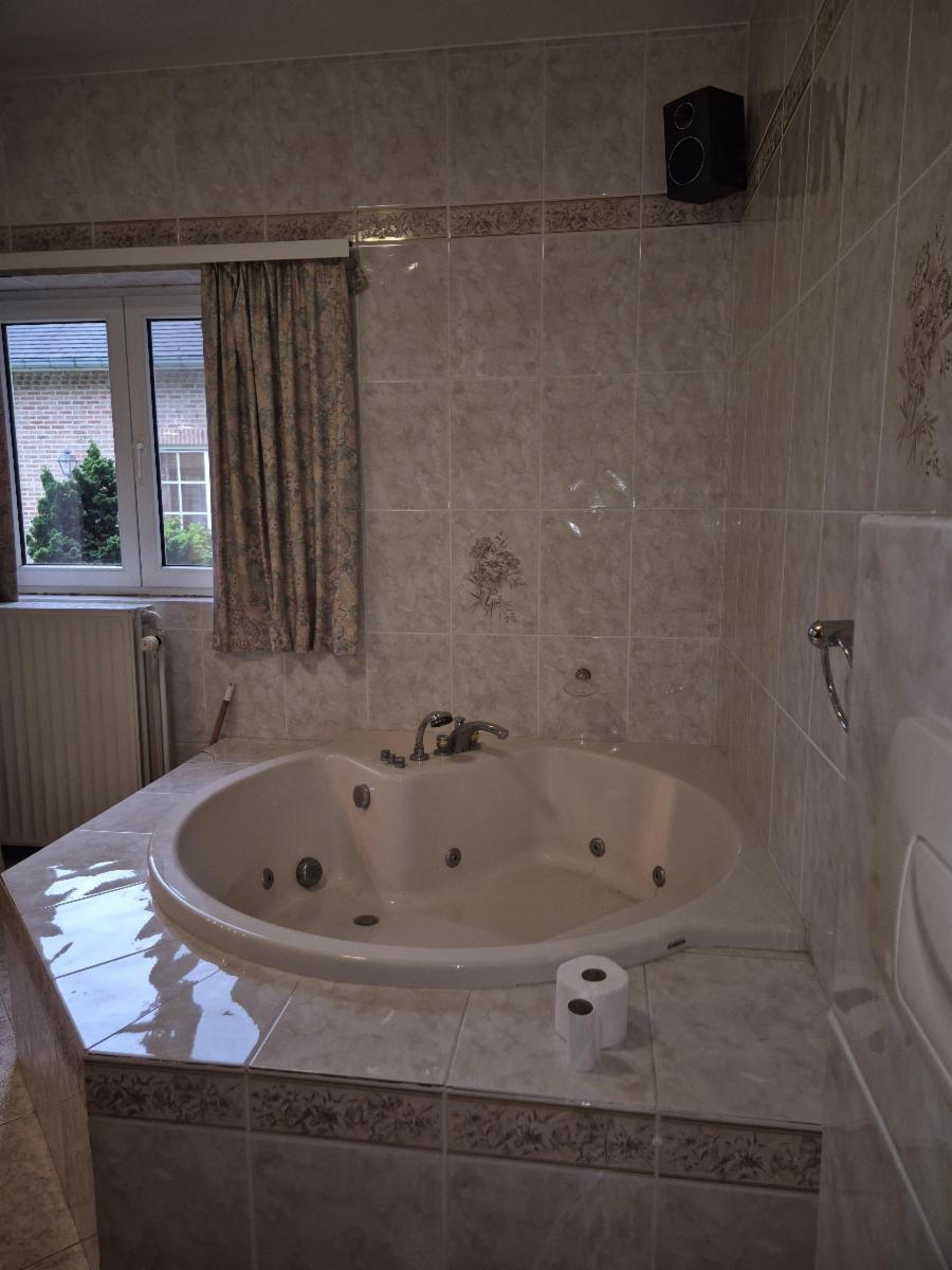 Photo 15 du bien Belle propriété avec villa, jardin, 4 box (chevaux), pâture