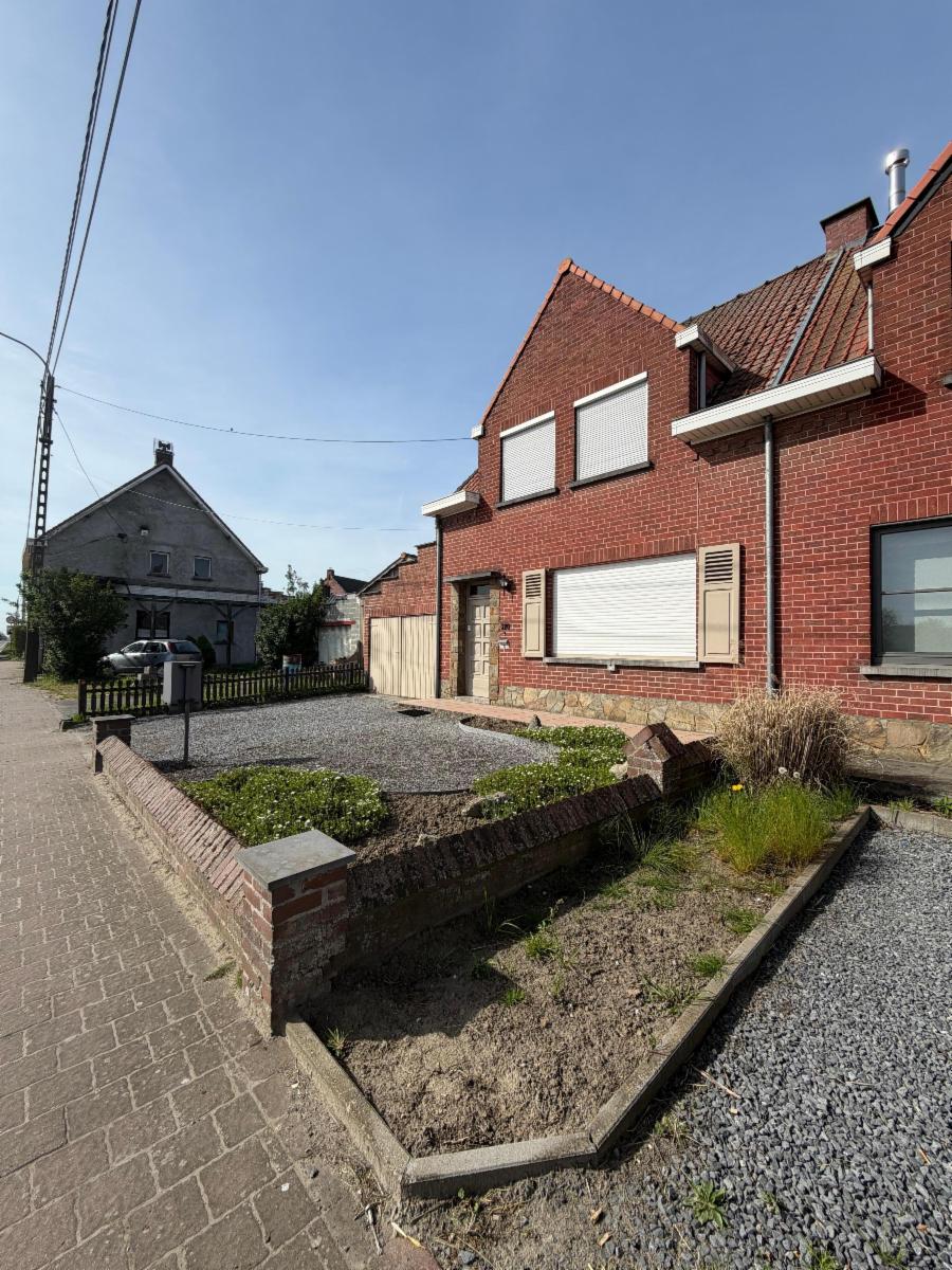 photo 3 du bien Bonne maison avec garage et jardin.