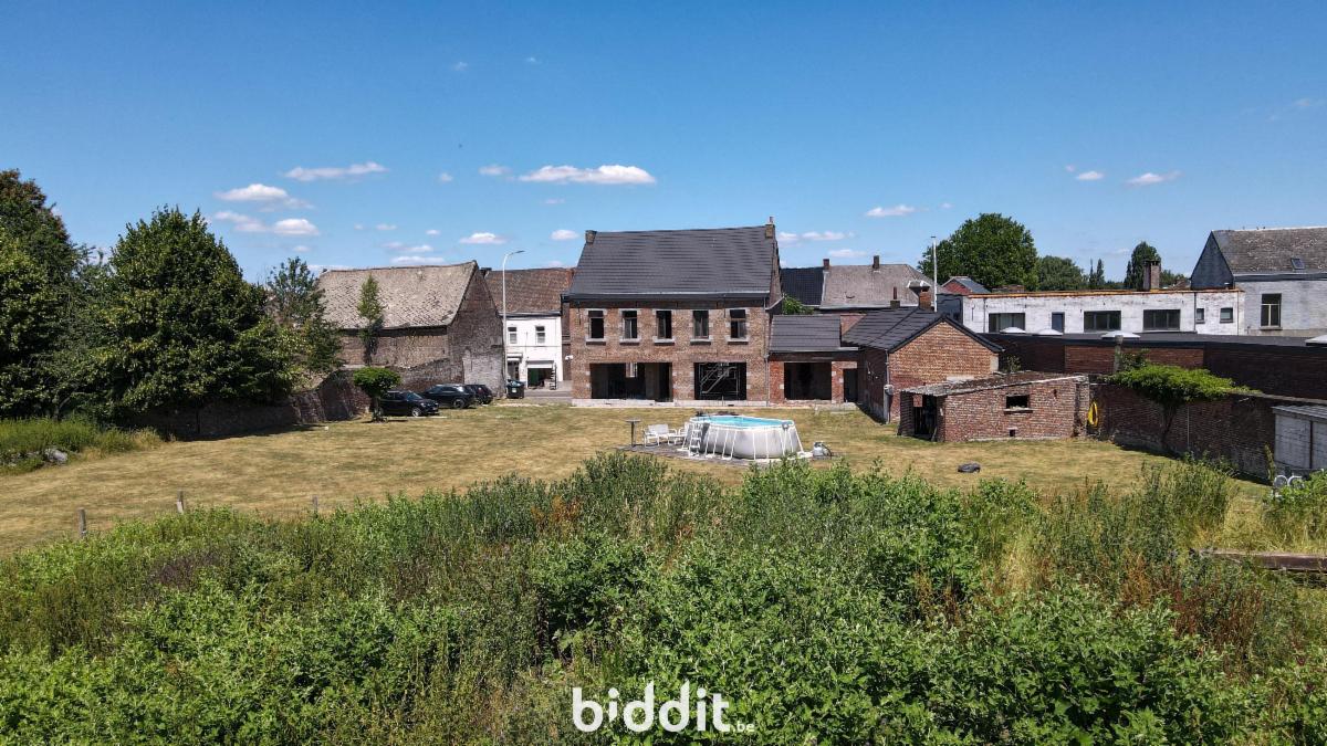 photo 4 du bien Maison de caractère + 3 gîtes (R locatifs 3.700€/mois) 