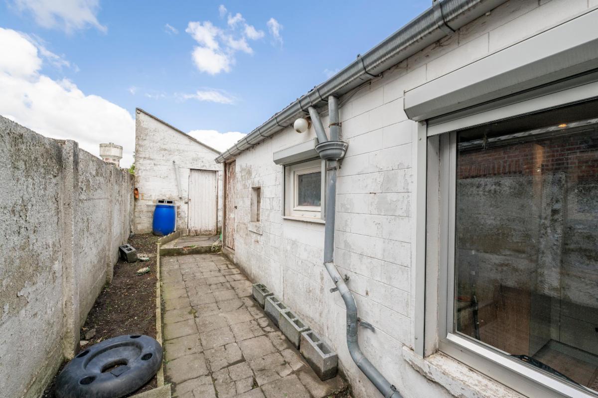 photo 4 du bien Maison d'habitation avec jardin et passage latéral