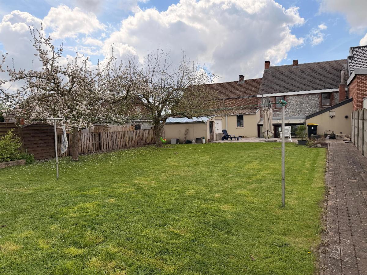 photo 3 du bien Maison avec jardin sur environ 7a 48ca et garage séparé 