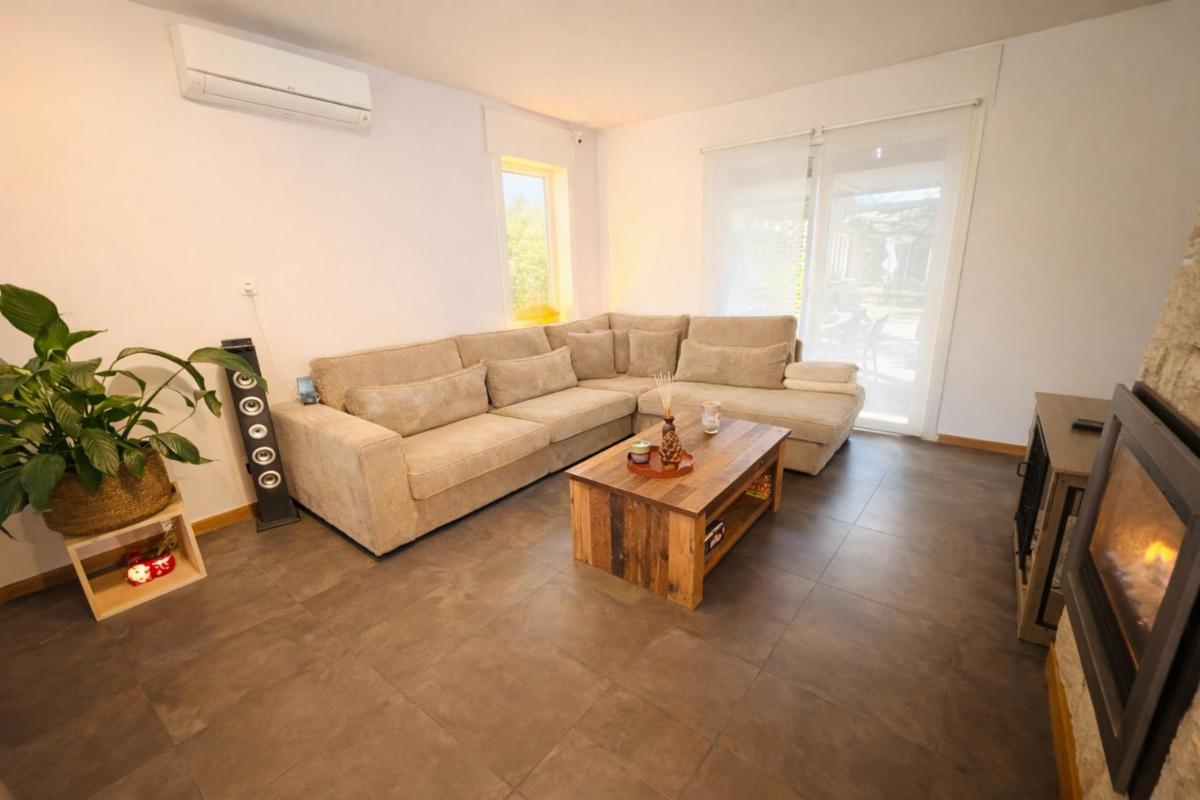 photo 3 du bien Maison individuelle lumineuse avec beau jardin 