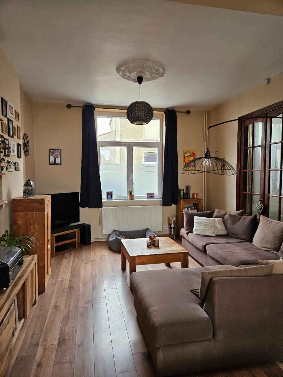 photo 5 du bien Maison 3 façades - 3 chambres - 2 garages - beau jardin