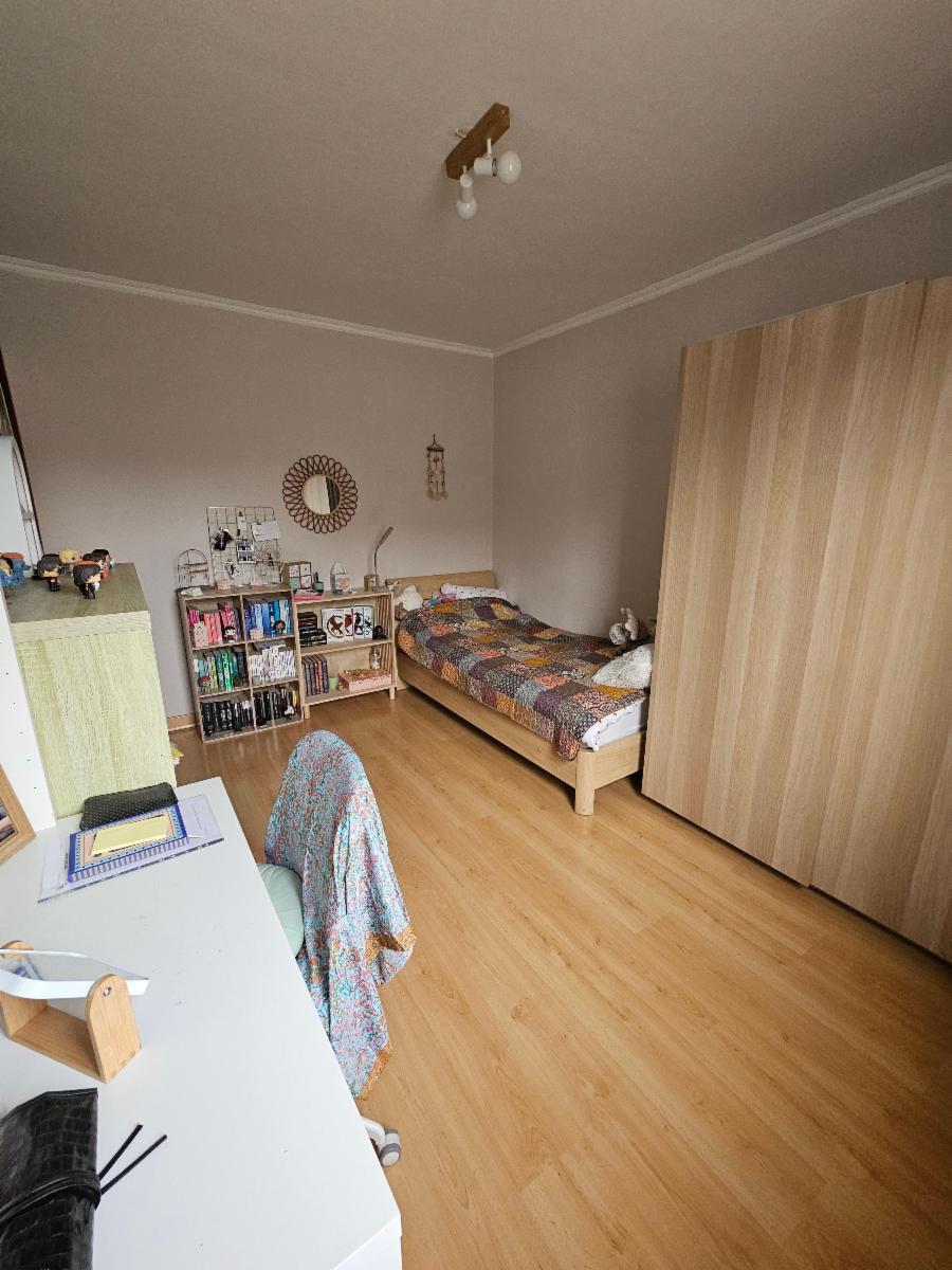 photo 10 du bien Maison 3 façades - 3 chambres - 2 garages - beau jardin