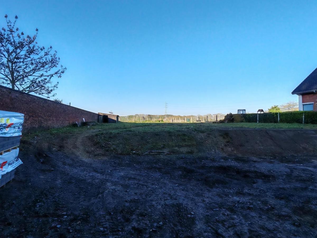 Terrain à vendre - Rue Aveau, 7181 Familleureux