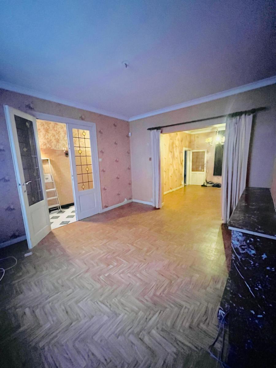 photo 4 du bien Maison 2 façades avec cour et garage