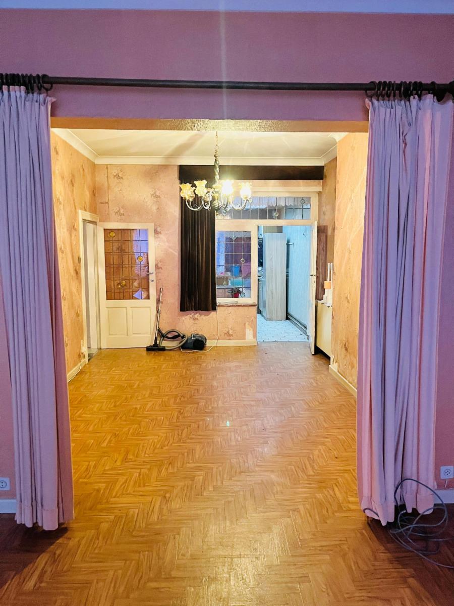 photo 5 du bien Maison 2 façades avec cour et garage