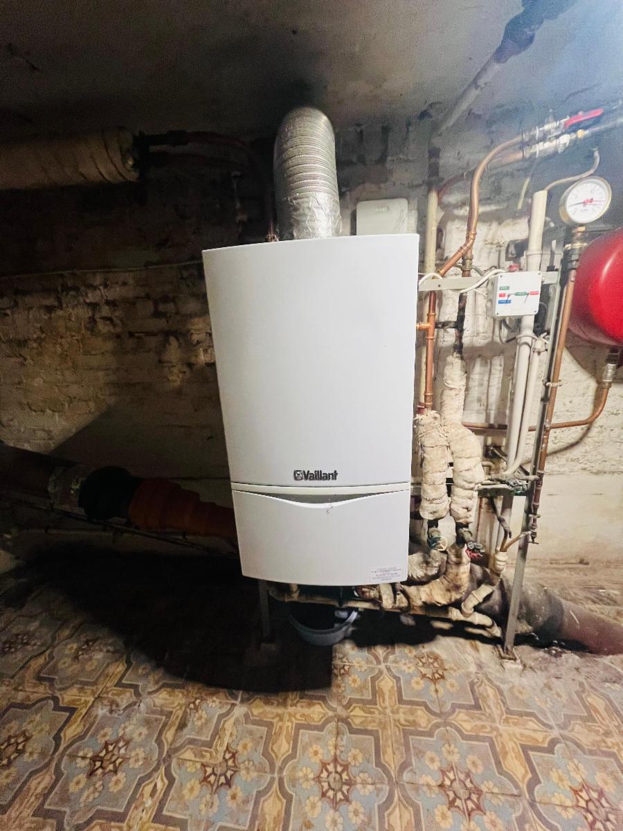 photo 24 du bien Maison 2 façades avec cour et garage