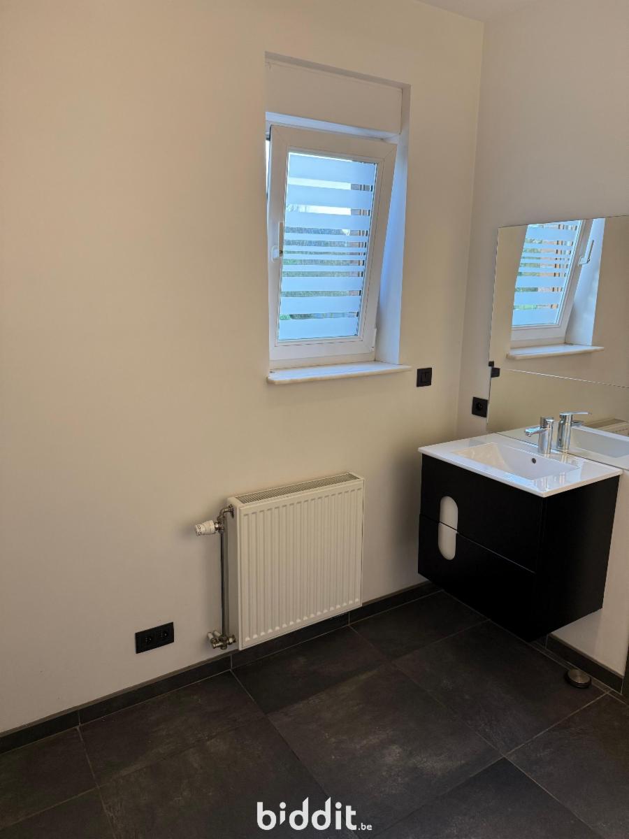 photo 4 du bien Maison avec jardin. et garage.