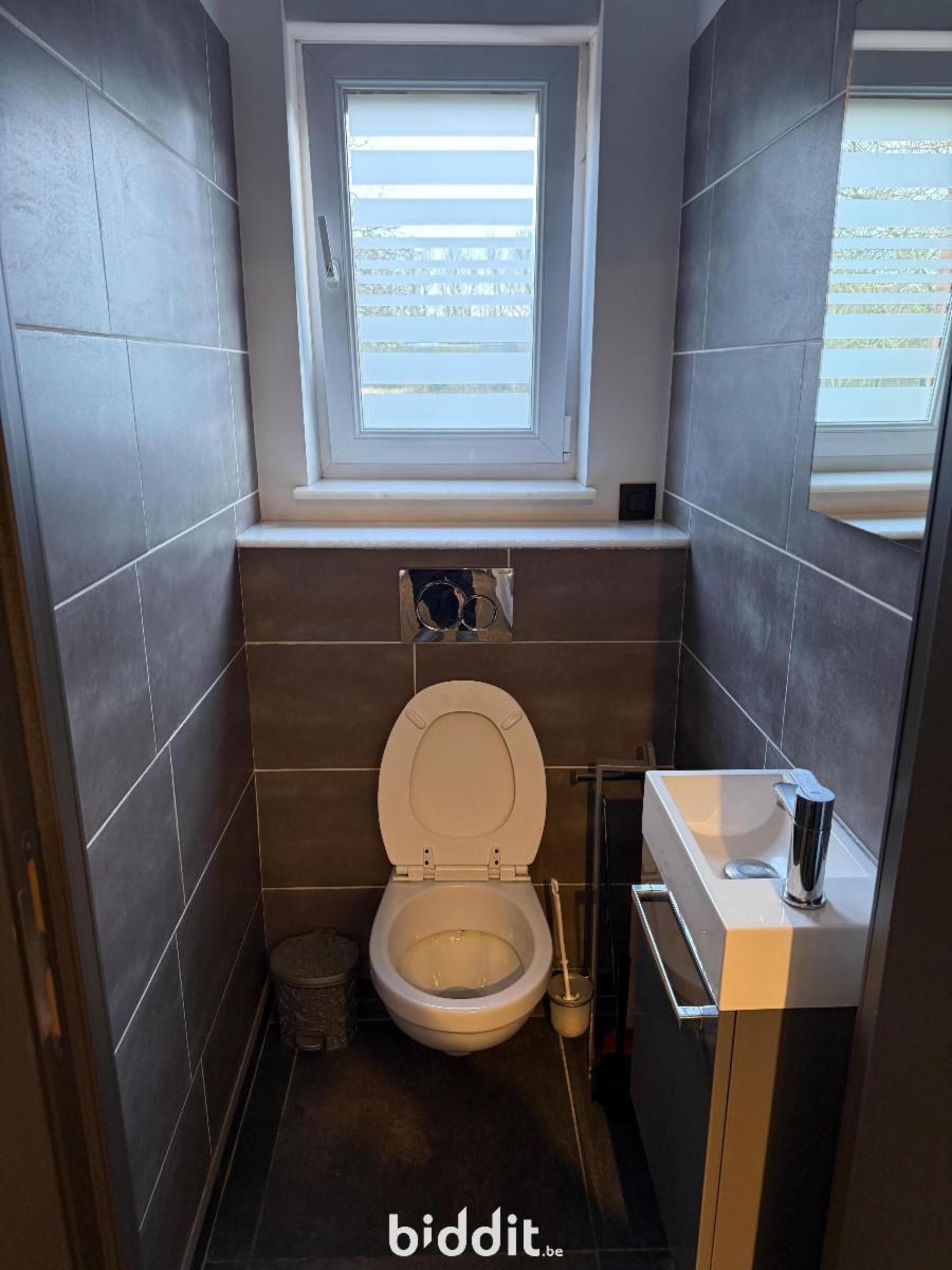 photo 6 du bien Maison avec jardin. et garage.