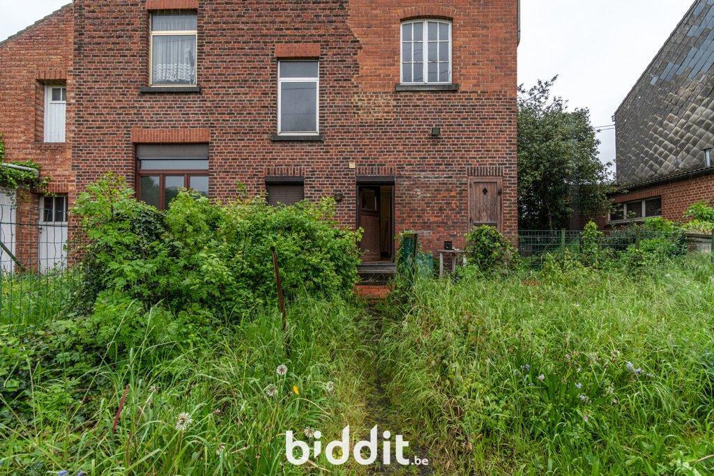 photo 3 du bien Maison d'habitation avec terrain et pâture.