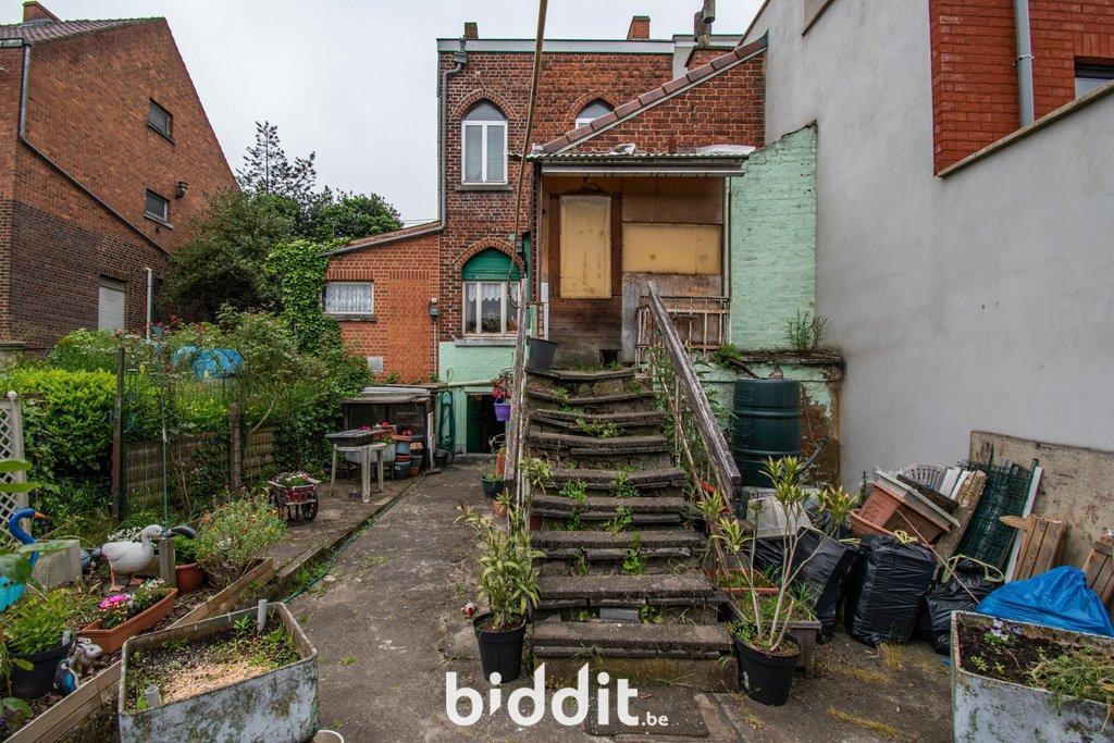 photo 3 du bien Maison d'habitation avec terrain.