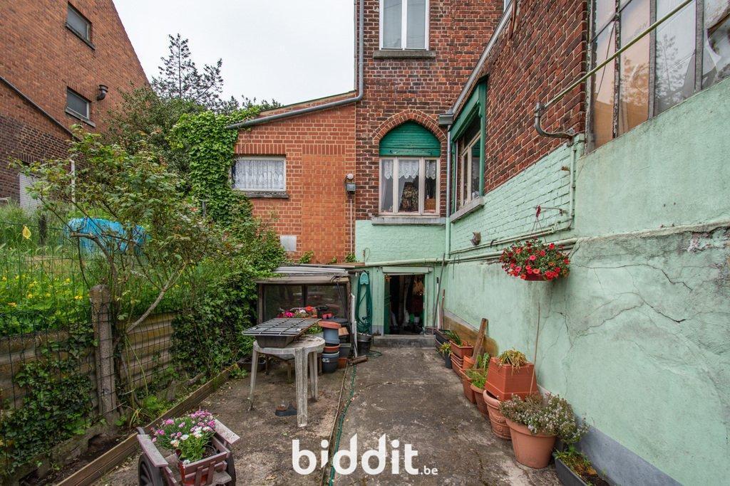 photo 7 du bien Maison d'habitation avec terrain.