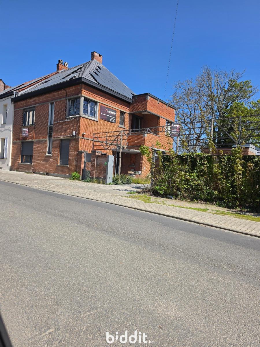 Maison enchères BIDDIT - Rue de Villers50, 7022 Harmignies