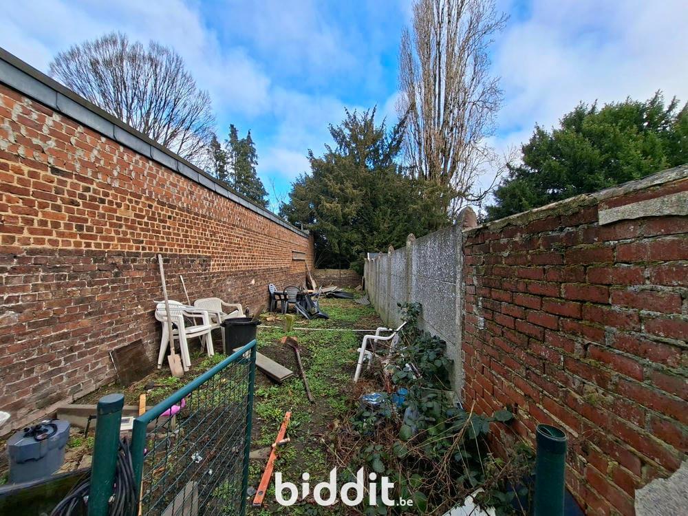 photo 11 du bien UNE MAISON D’HABITATION AVEC JARDIN 