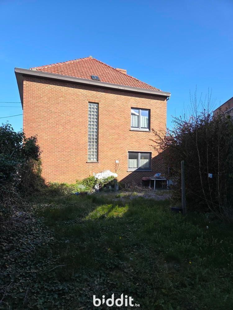 photo 22 du bien UNE MAISON D’HABITATION AVEC JARDIN