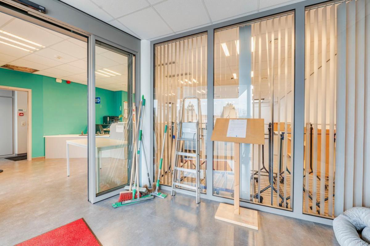 photo 8 du bien Immeuble de commerce et bureaux