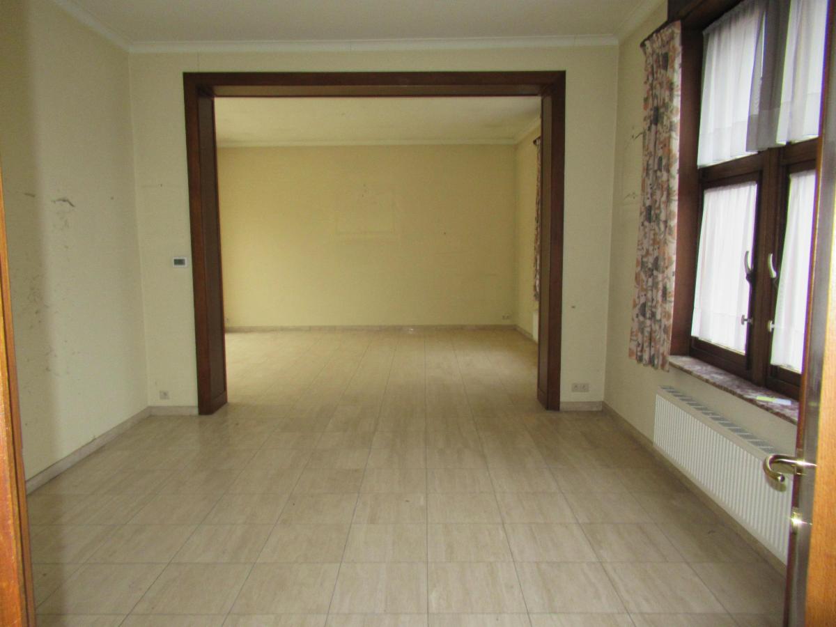 photo 3 du bien Maison d'habitation unifamiliale trois façades