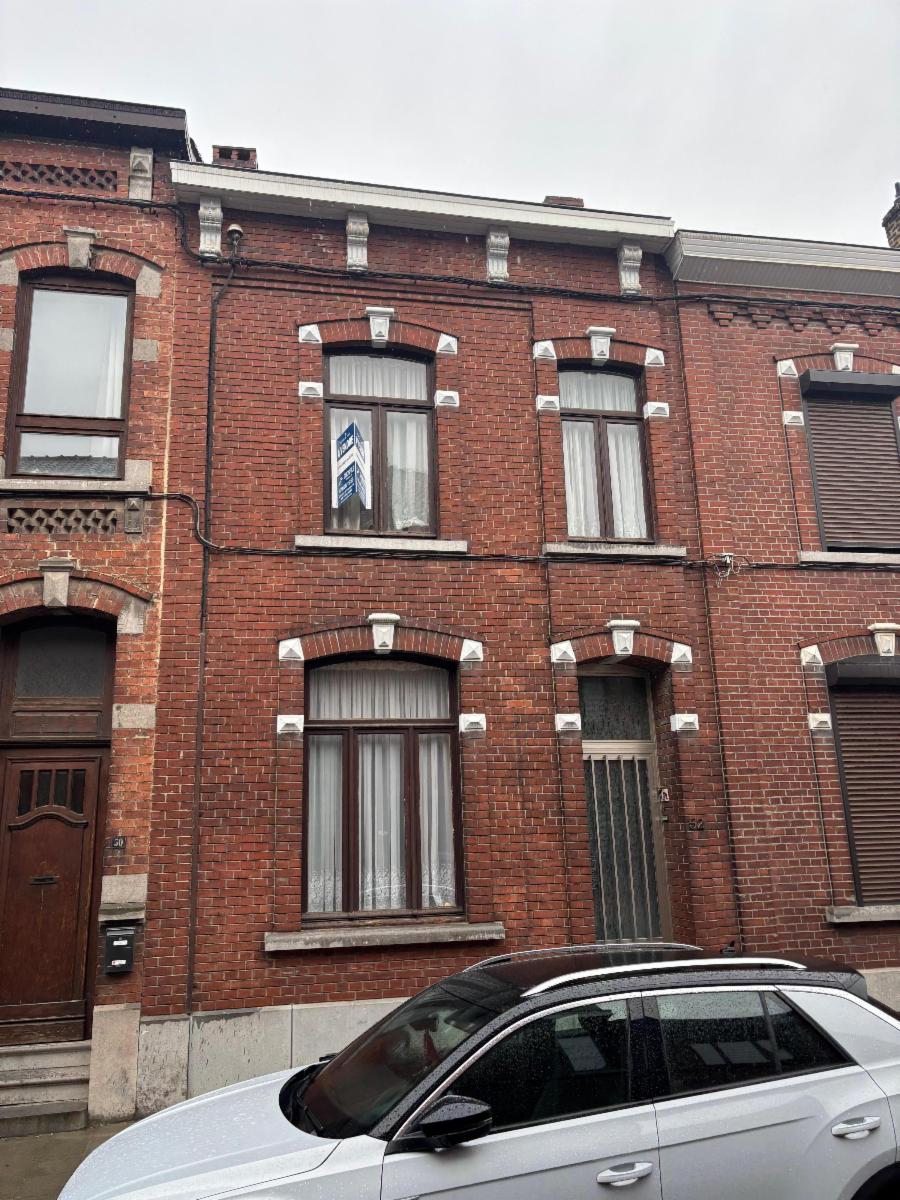 Maison d'habitation avec garage non attenant 