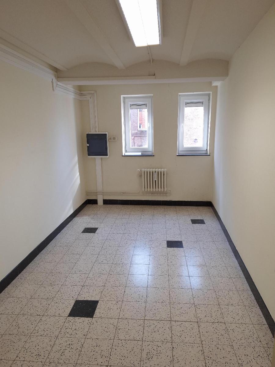 photo 6 du bien Plateau de bureaux en plein centre de Soignies